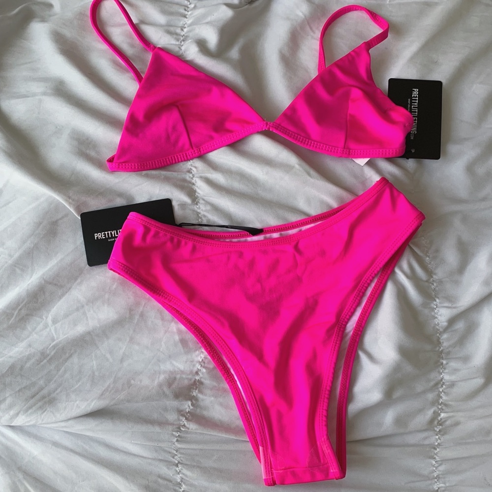 HOT PINK BIKINI SET